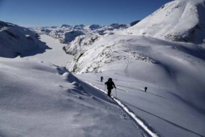 Read more about the article Topptursesongen i gang: – Enkelte steder kan det være lett å løse ut skred