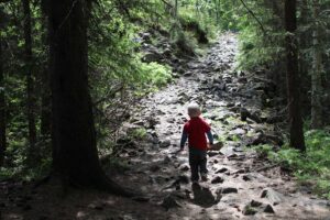 Read more about the article Reis mindre, opplev mer. Sats på opplevelser, ikke utstyr. Fiks alt, alltid.