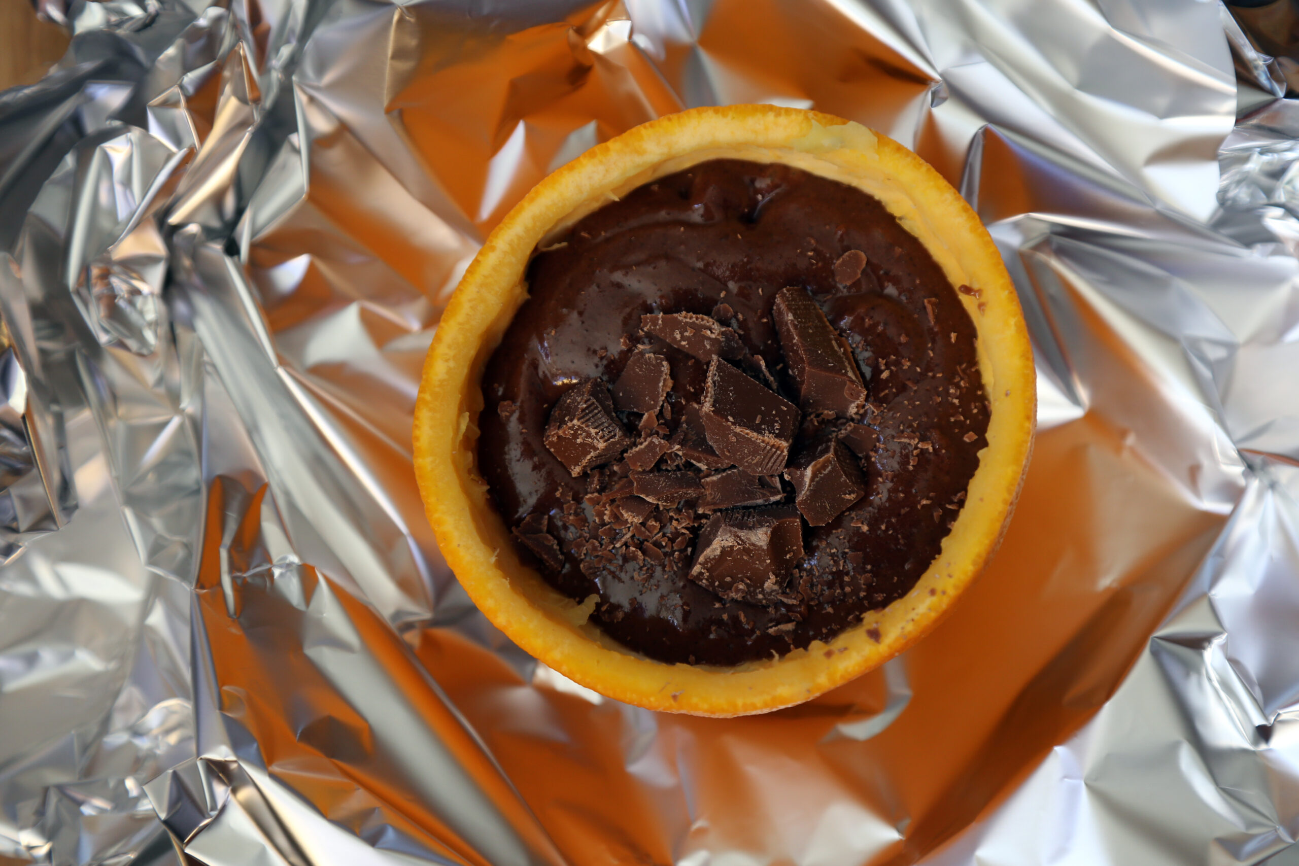 Read more about the article Sjokoladegodt i appelsin – grillet på bål