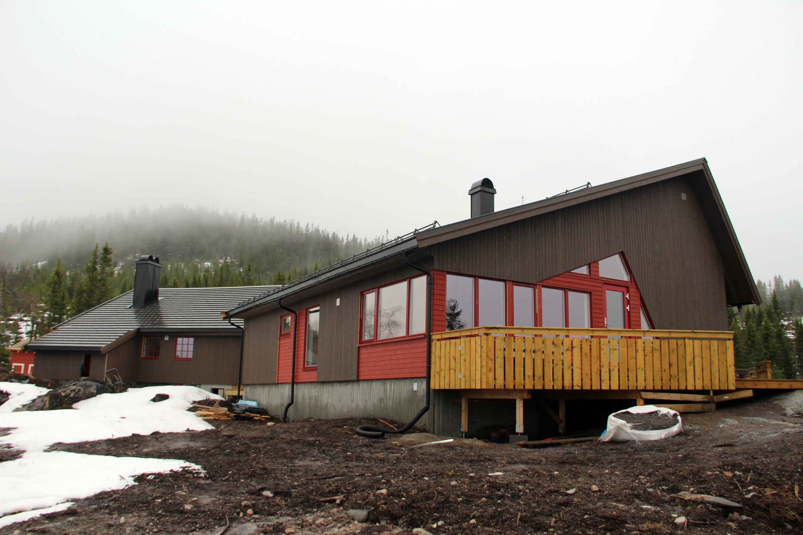 Read more about the article Lushaughytta – ved foten av Lushaugen og tårnet