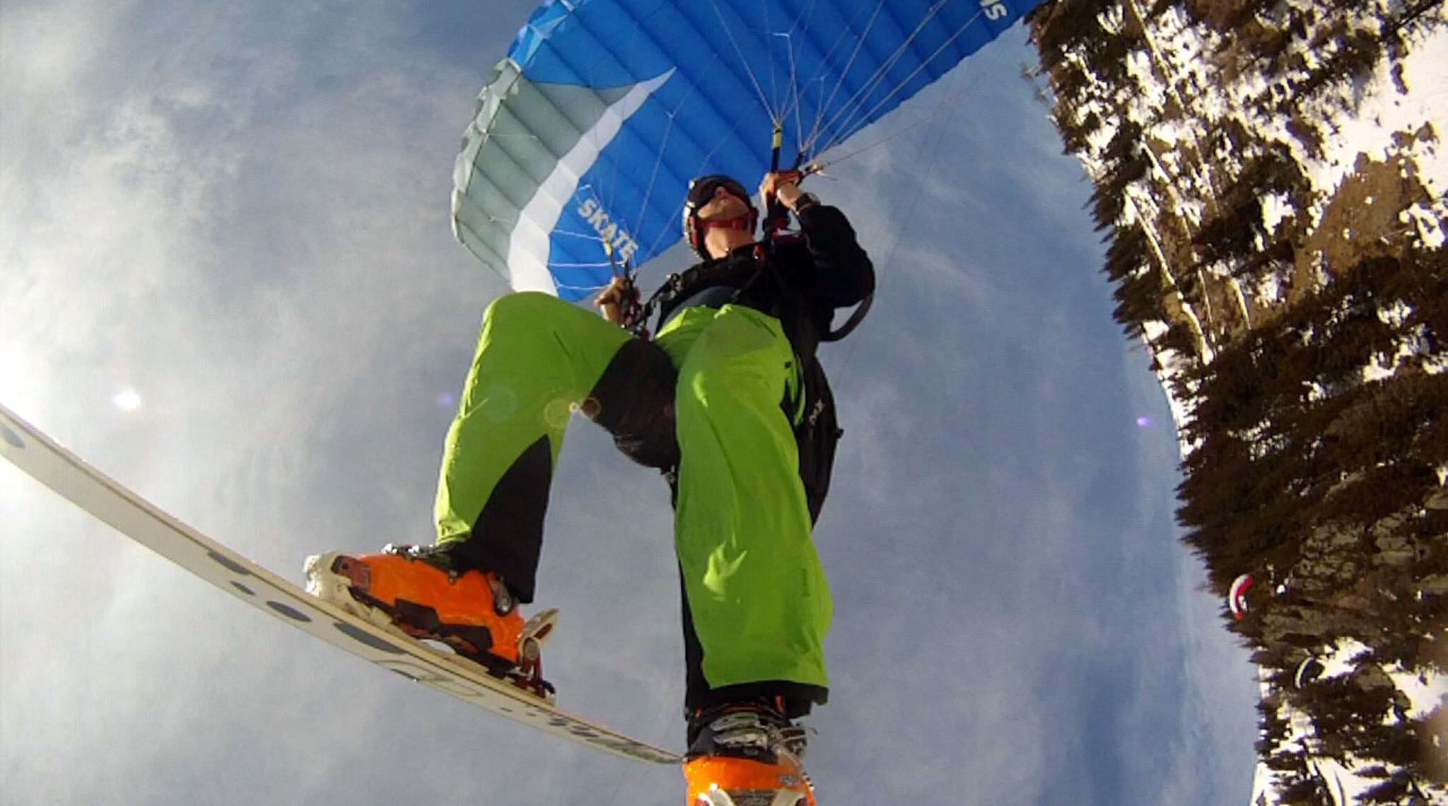 Read more about the article FOLK: Livredd på exit, og sikker på det var mitt siste hopp idet jeg hoppet