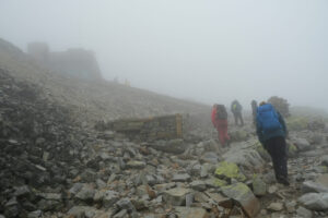 Read more about the article Barnegråt i fjellet? Virkelig? Er det dette som er lykke?