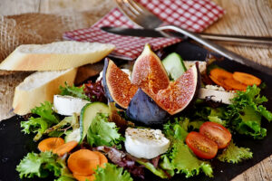 Read more about the article Tapas på tur – småretter og fingermat uten ild