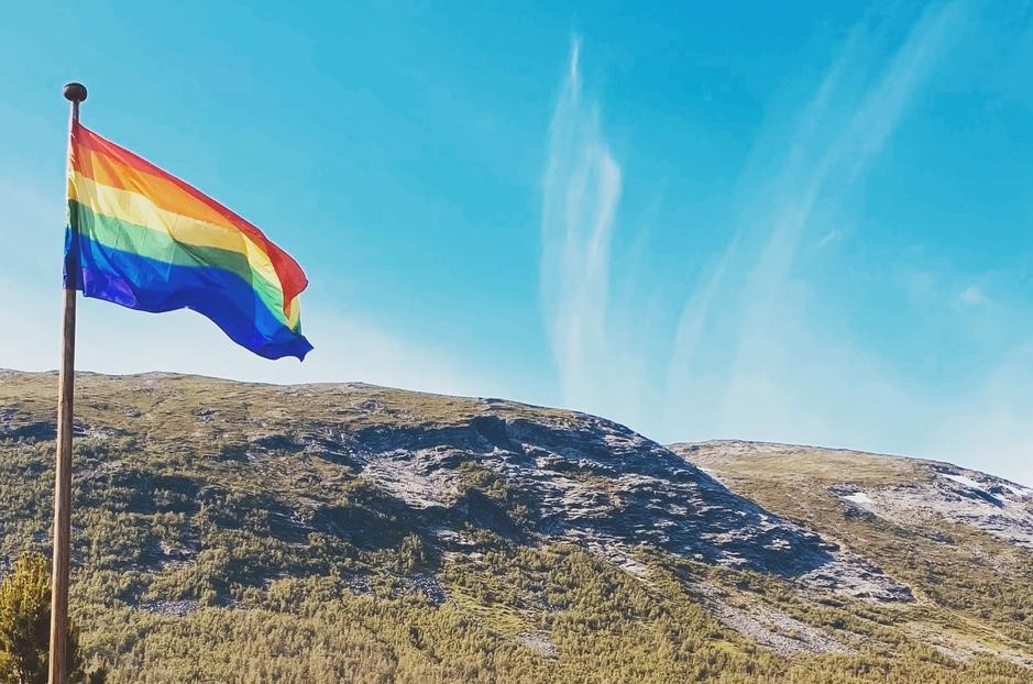 Read more about the article FjellPride: – Vi gleder oss til å feire mangfold, kjærlighet og at alle er like mye verdt
