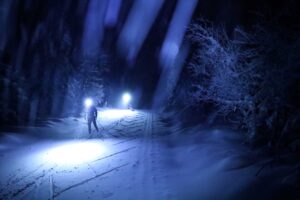 Read more about the article Uvær og skredfare: – Ikke legg ut på skitur i snøkaoset