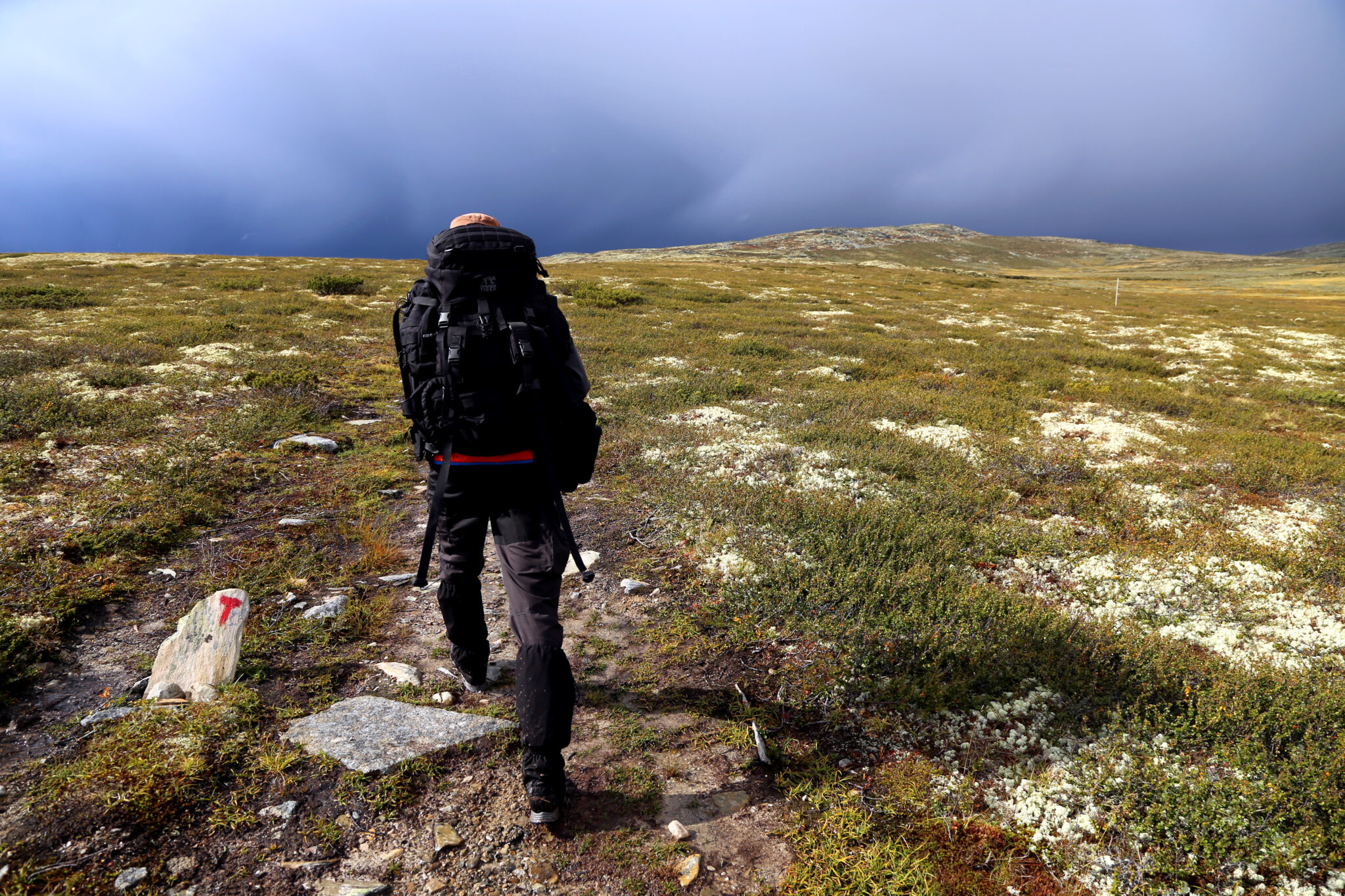 Read more about the article Tung tur: Ti tips til en lettere tursekk