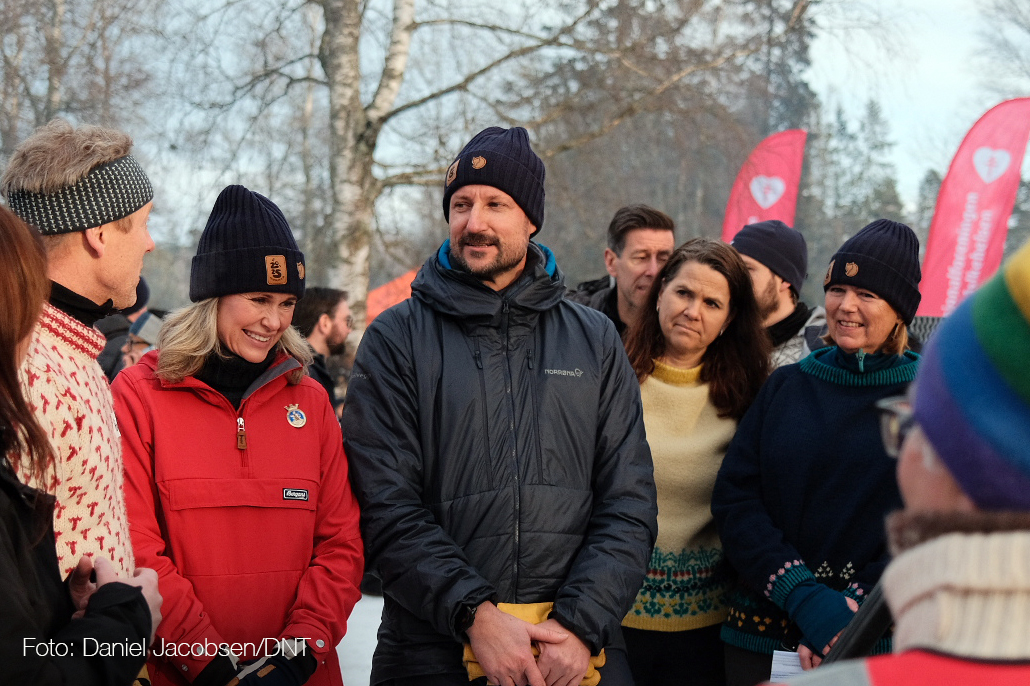 Read more about the article Kronprinsen åpnet Friluftlivets år: Titusenvis samlet rundt bål i hele Norge